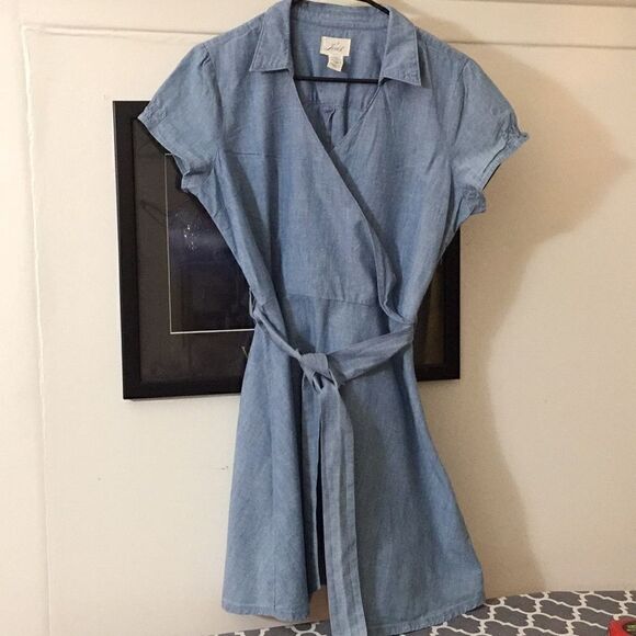 Levi’s! Rare lite weight belted circle dress! - Picture 1 of 4